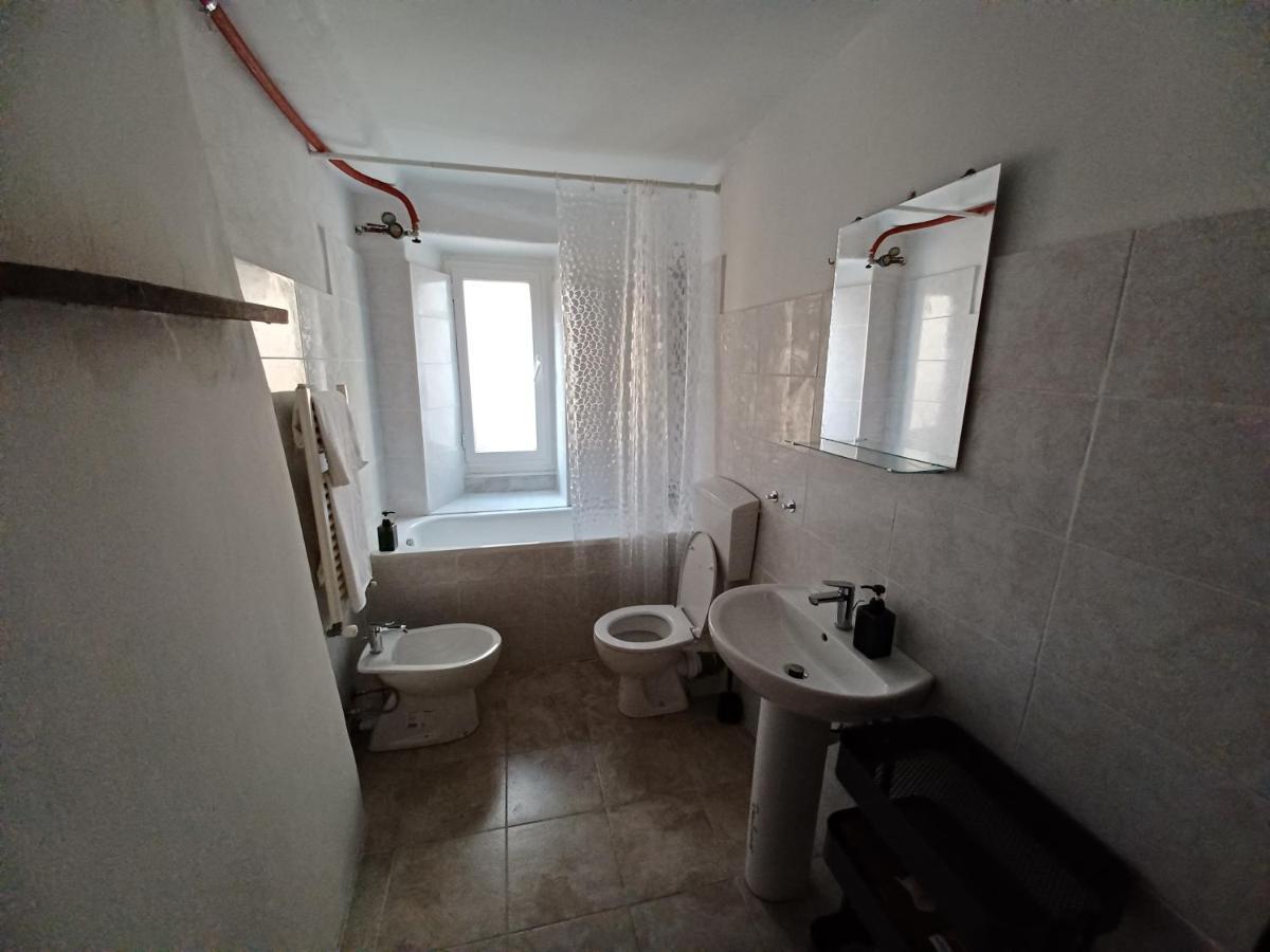 La Graziosa Del Carmine Apartment Genoa Exterior photo